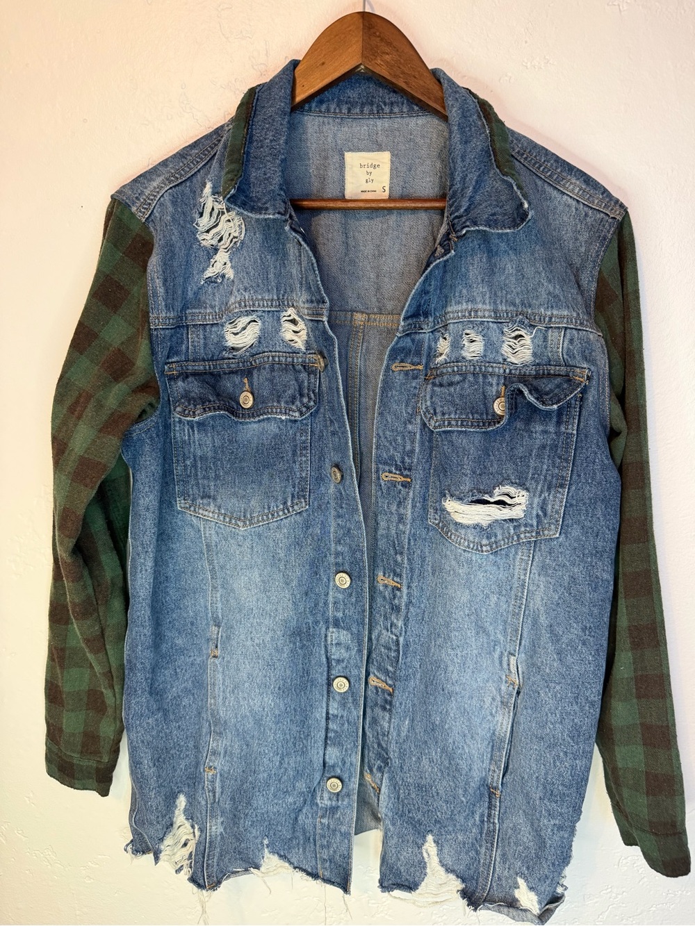 Distressed Blue Denim Jacket with Green Plaid Sleeves sz small